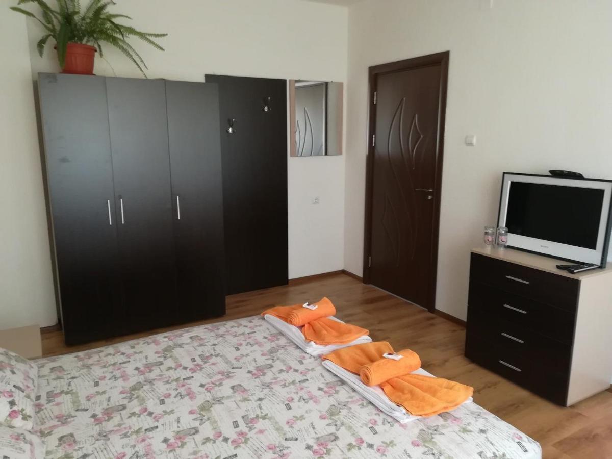 Guest House Ganovi カロファー エクステリア 写真