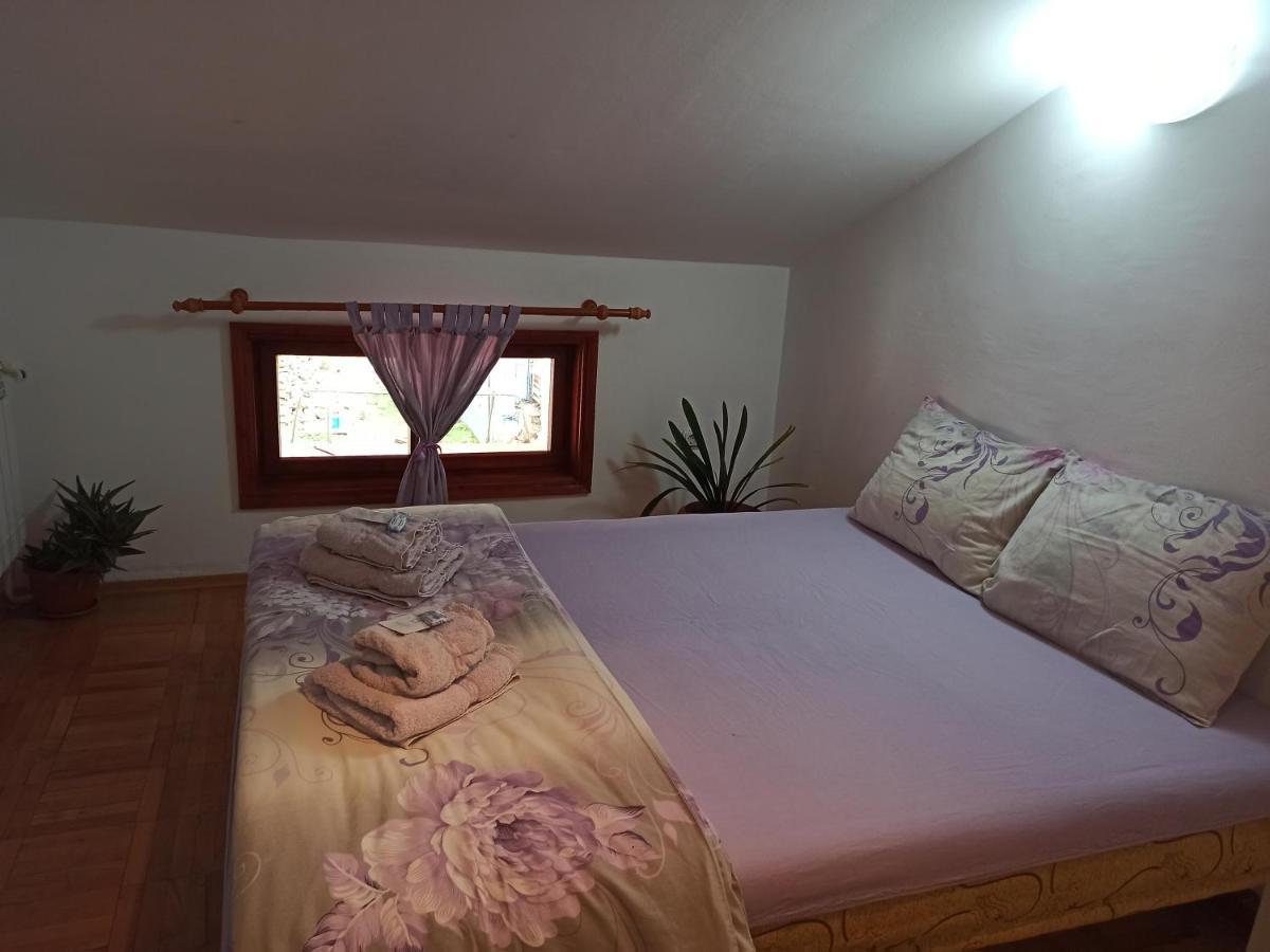 Guest House Ganovi カロファー エクステリア 写真