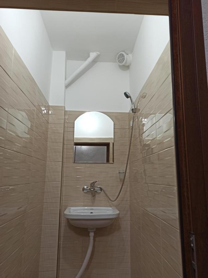 Guest House Ganovi カロファー エクステリア 写真