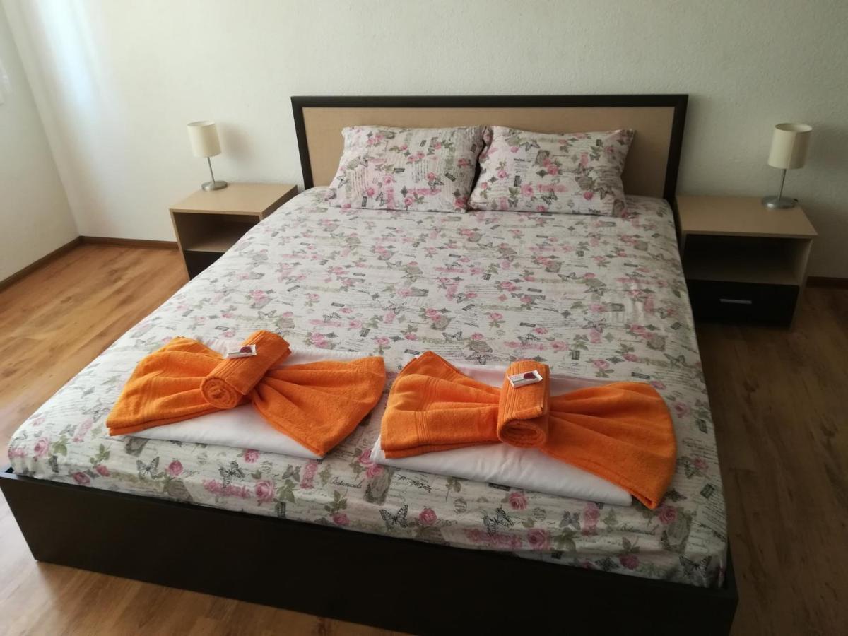 Guest House Ganovi カロファー エクステリア 写真