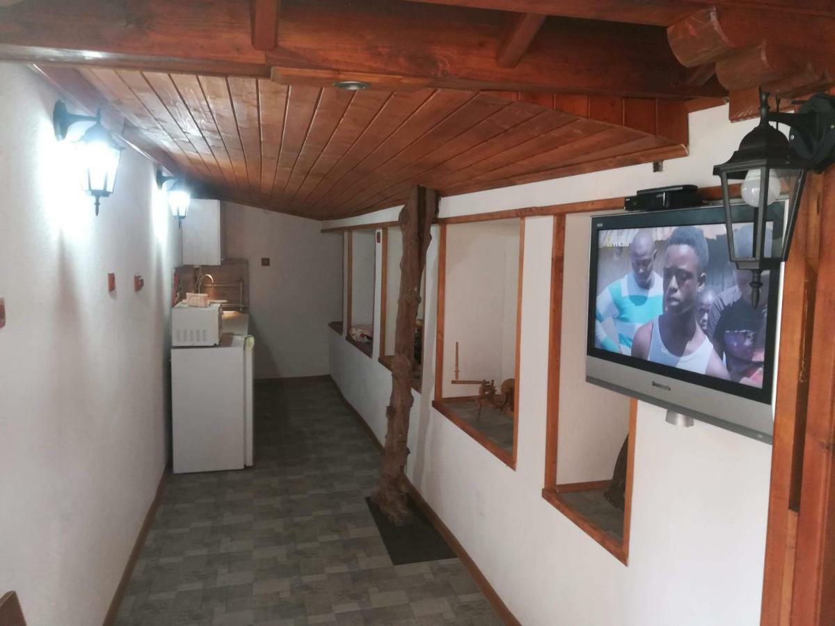 Guest House Ganovi カロファー エクステリア 写真